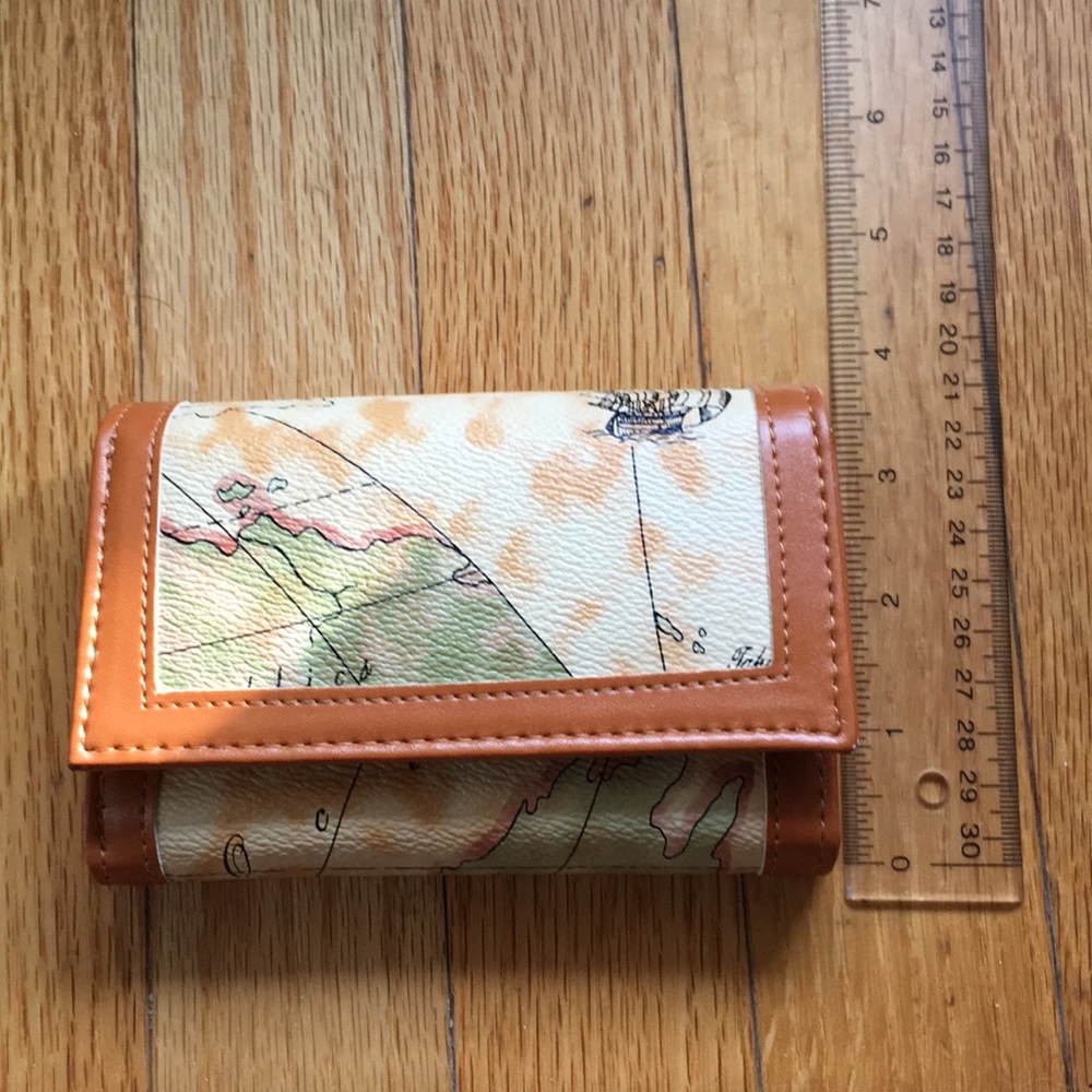 Map Wallet - Picture 2 of 7
